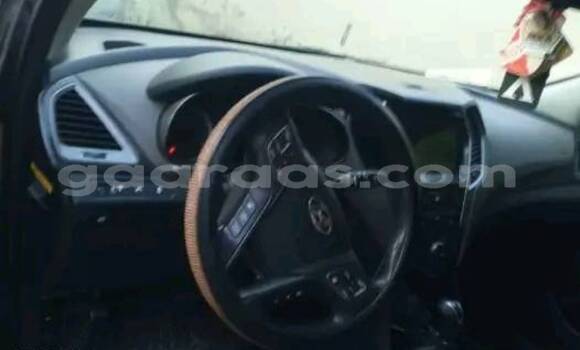 Dieundeu Occasion Hyundai Santa Fe Black Auto in Dakar in Dakar Dieundeu Occasion Hyundai Santa Fe Black Auto in Dakar in Dakar