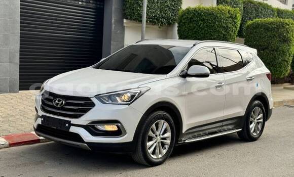 Dieundeu Occasion Hyundai Santa Fe White Auto in Dakar in Dakar Dieundeu Occasion Hyundai Santa Fe White Auto in Dakar in Dakar