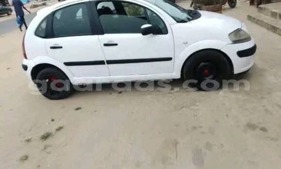 Dieundeu Occasion Citroen C3 White Auto in Dakar in Dakar Dieundeu Occasion Citroen C3 White Auto in Dakar in Dakar