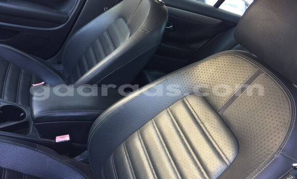 Dieundeu Occasion Volkswagen Passat Black Auto in Dakar in Dakar Dieundeu Occasion Volkswagen Passat Black Auto in Dakar in Dakar