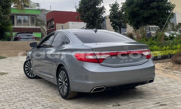 Dieundeu Imported Hyundai Grandeur Silver Auto in Dakar in Dakar Dieundeu Imported Hyundai Grandeur Silver Auto in Dakar in Dakar