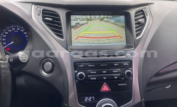 Dieundeu Imported Hyundai Grandeur Silver Auto in Dakar in Dakar Dieundeu Imported Hyundai Grandeur Silver Auto in Dakar in Dakar