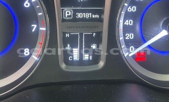 Dieundeu Imported Hyundai Grandeur Silver Auto in Dakar in Dakar Dieundeu Imported Hyundai Grandeur Silver Auto in Dakar in Dakar