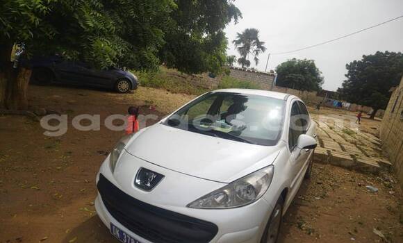 Dieundeu Occasion Peugeot 207 White Auto in Dakar in Dakar Dieundeu Occasion Peugeot 207 White Auto in Dakar in Dakar