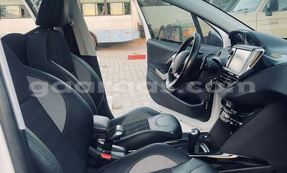 Buy Import Peugeot 2008 White Car in Dakar in Dakar Buy Import Peugeot 2008 White Car in Dakar in Dakar