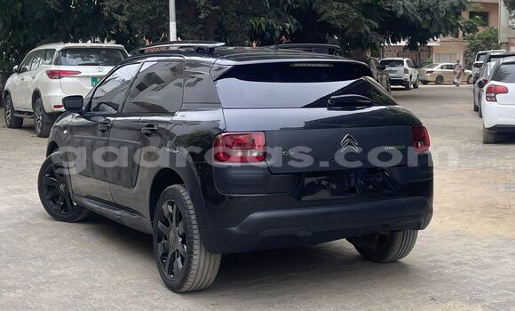 Acheter Import Voiture Citroen C4 cactus Gris à Dakar, Dakar Acheter Import Voiture Citroen C4 cactus Gris à Dakar, Dakar