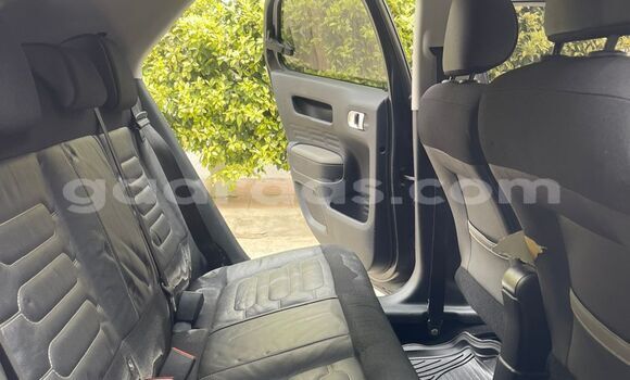 Acheter Import Voiture Citroen C4 cactus Gris à Dakar, Dakar Acheter Import Voiture Citroen C4 cactus Gris à Dakar, Dakar