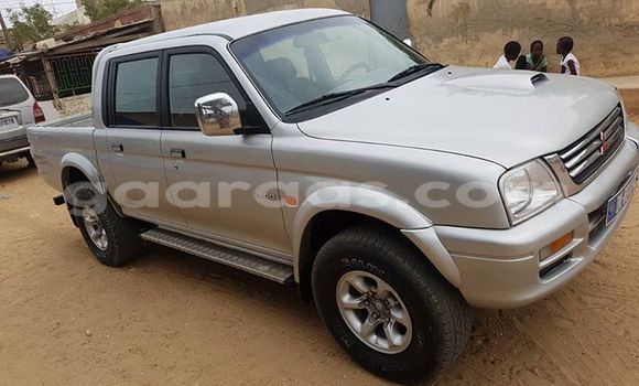 Acheter Occasion Voiture Mitsubishi L200 Gris à Gueule Tapee Fass Colobane au Dakar Acheter Occasion Voiture Mitsubishi L200 Gris à Gueule Tapee Fass Colobane au Dakar