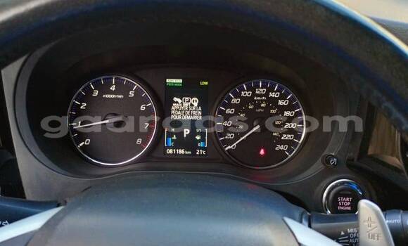 Dieundeu Occasion Mitsubishi Outlander Blue Auto in Dakar in Dakar Dieundeu Occasion Mitsubishi Outlander Blue Auto in Dakar in Dakar