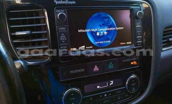 Dieundeu Occasion Mitsubishi Outlander Blue Auto in Dakar in Dakar Dieundeu Occasion Mitsubishi Outlander Blue Auto in Dakar in Dakar