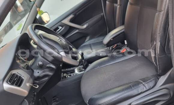 Dieundeu Occasion Citroen C-Elysee White Auto in Dakar in Dakar Dieundeu Occasion Citroen C-Elysee White Auto in Dakar in Dakar