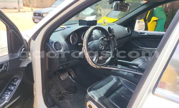 Dieundeu Occasion Mercedes‒Benz ML–Class White Auto in Dakar in Dakar Dieundeu Occasion Mercedes‒Benz ML–Class White Auto in Dakar in Dakar