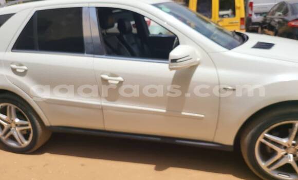 Dieundeu Occasion Mercedes‒Benz ML–Class White Auto in Dakar in Dakar Dieundeu Occasion Mercedes‒Benz ML–Class White Auto in Dakar in Dakar