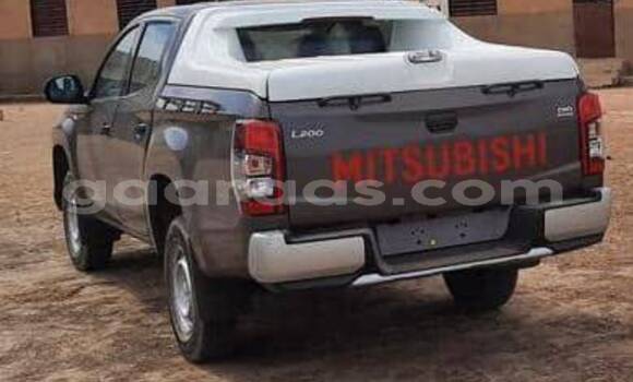 Dieundeu Occasion Mitsubishi L200 Other Auto in Dakar in Dakar Dieundeu Occasion Mitsubishi L200 Other Auto in Dakar in Dakar