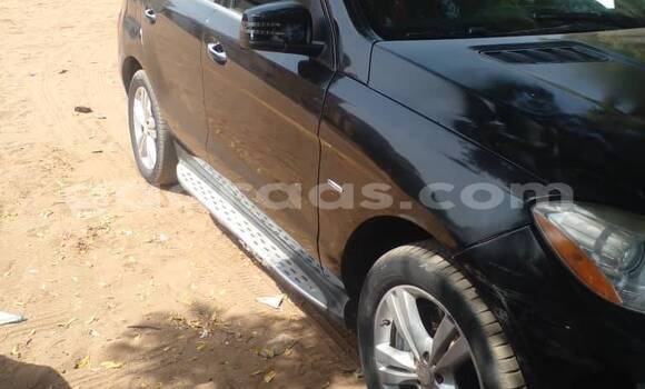 Dieundeu Occasion Mercedes‒Benz ML–Class Black Auto in Dakar in Dakar Dieundeu Occasion Mercedes‒Benz ML–Class Black Auto in Dakar in Dakar