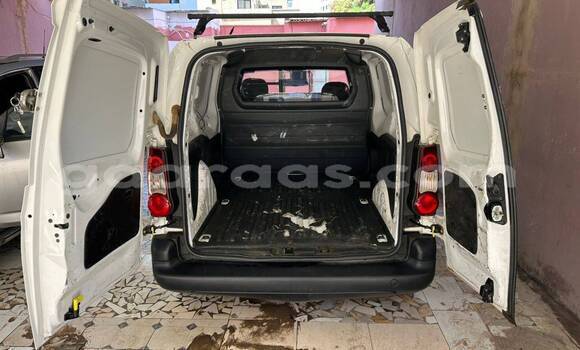Dieundeu Occasion Citroen Berlingo White Auto in Dakar in Dakar Dieundeu Occasion Citroen Berlingo White Auto in Dakar in Dakar