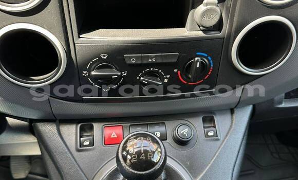 Dieundeu Occasion Citroen Berlingo White Auto in Dakar in Dakar Dieundeu Occasion Citroen Berlingo White Auto in Dakar in Dakar