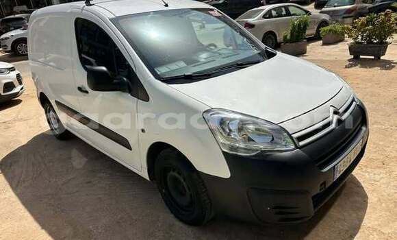 Dieundeu Occasion Citroen Berlingo White Auto in Dakar in Dakar Dieundeu Occasion Citroen Berlingo White Auto in Dakar in Dakar