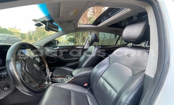 Acheter Occasion Voiture Kia K7 Blanc à Dakar, Dakar Acheter Occasion Voiture Kia K7 Blanc à Dakar, Dakar