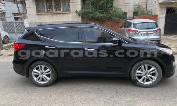 Acheter Occasion Voiture Hyundai Santa Fe Noir à Dakar, Dakar Acheter Occasion Voiture Hyundai Santa Fe Noir à Dakar, Dakar
