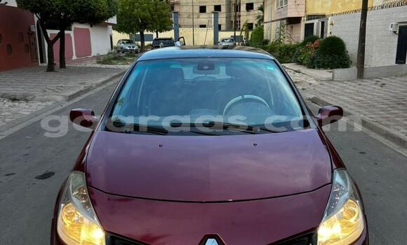 Dieundeu Occasion Renault Clio Red Auto in Dakar in Dakar Dieundeu Occasion Renault Clio Red Auto in Dakar in Dakar