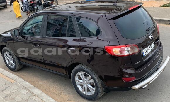 Dieundeu Occasion Hyundai Santa Fe Beige Auto in Dakar in Dakar Dieundeu Occasion Hyundai Santa Fe Beige Auto in Dakar in Dakar