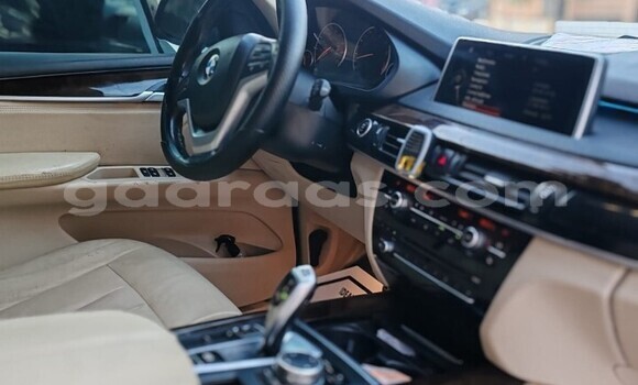 Acheter Occasion Voiture BMW X5 Blanc à Dakar, Dakar Acheter Occasion Voiture BMW X5 Blanc à Dakar, Dakar