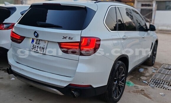 Acheter Occasion Voiture BMW X5 Blanc à Dakar, Dakar Acheter Occasion Voiture BMW X5 Blanc à Dakar, Dakar