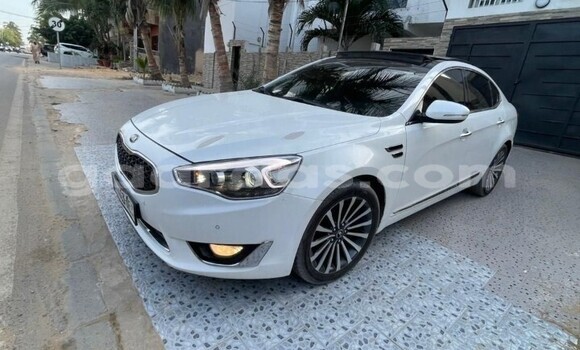 Acheter Occasion Voiture Kia K7 Blanc à Dakar, Dakar Acheter Occasion Voiture Kia K7 Blanc à Dakar, Dakar