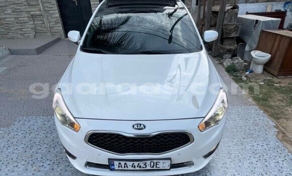 Acheter Occasion Voiture Kia K7 Blanc à Dakar, Dakar Acheter Occasion Voiture Kia K7 Blanc à Dakar, Dakar