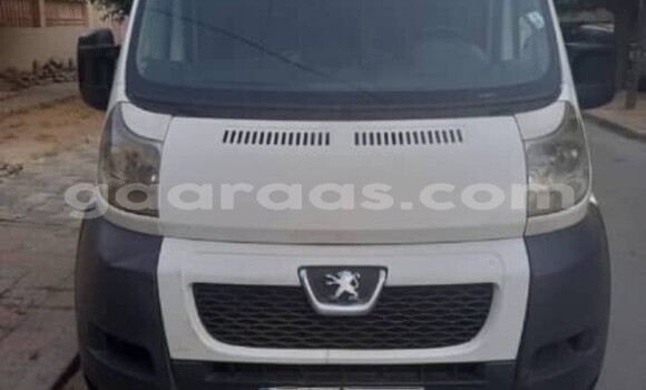 Dieundeu Occasion Peugeot Bipper White Auto in Dakar in Dakar Dieundeu Occasion Peugeot Bipper White Auto in Dakar in Dakar