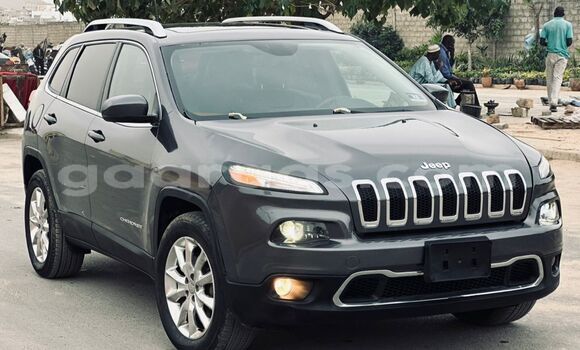 Buy Import Jeep Cherokee Black Car in Dakar in Dakar Buy Import Jeep Cherokee Black Car in Dakar in Dakar