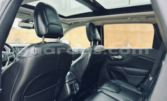 Buy Import Jeep Cherokee Black Car in Dakar in Dakar Buy Import Jeep Cherokee Black Car in Dakar in Dakar