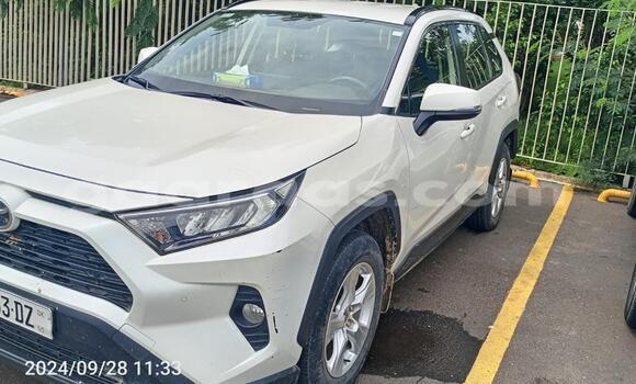 Acheter Import Voiture Toyota RAV4 Blanc à Dakar, Dakar Acheter Import Voiture Toyota RAV4 Blanc à Dakar, Dakar