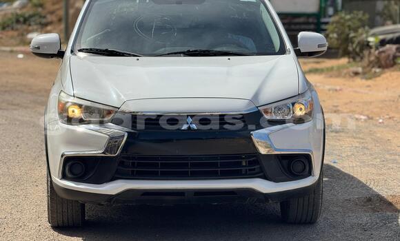 Buy Import Mitsubishi RVR White Car in Dakar in Dakar Buy Import Mitsubishi RVR White Car in Dakar in Dakar