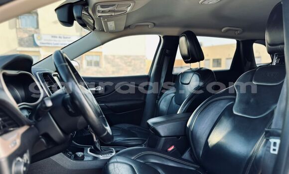 Buy Import Jeep Cherokee Red Car in Dakar in Dakar Buy Import Jeep Cherokee Red Car in Dakar in Dakar