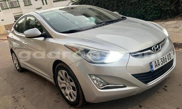 Buy Used Hyundai Elantra Silver Car in Dakar in Dakar Buy Used Hyundai Elantra Silver Car in Dakar in Dakar