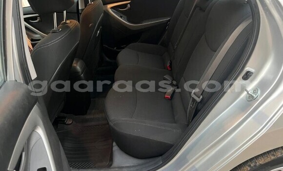 Buy Used Hyundai Elantra Silver Car in Dakar in Dakar Buy Used Hyundai Elantra Silver Car in Dakar in Dakar