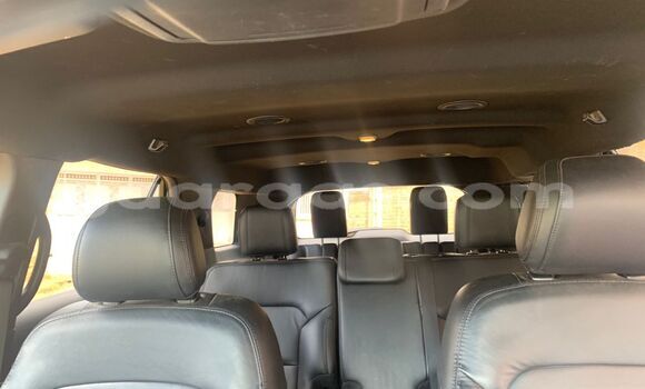 Acheter Occasion Voiture Ford Explorer Blanc à Dakar, Dakar Acheter Occasion Voiture Ford Explorer Blanc à Dakar, Dakar