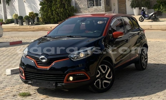 Dieundeu Occasion Renault Captur Black Auto in Dakar in Dakar