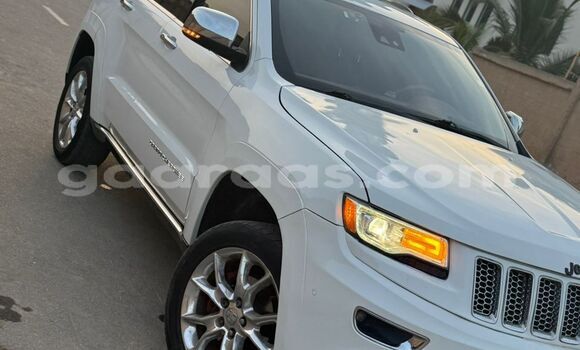 Acheter Occasion Voiture Jeep Grand Cherokee Blanc à Dakar, Dakar Acheter Occasion Voiture Jeep Grand Cherokee Blanc à Dakar, Dakar