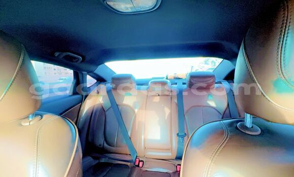 Acheter Occasion Voiture Chrysler 200 Blanc à Dakar, Dakar Acheter Occasion Voiture Chrysler 200 Blanc à Dakar, Dakar