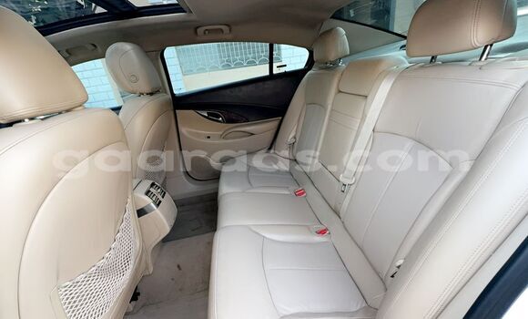 Acheter Occasion Voiture Buick LaCrosse Blanc à Dakar, Dakar Acheter Occasion Voiture Buick LaCrosse Blanc à Dakar, Dakar