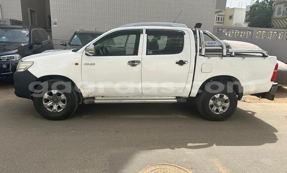 Dieundeu Occasion Toyota Hilux White Auto in Dakar in Dakar Dieundeu Occasion Toyota Hilux White Auto in Dakar in Dakar