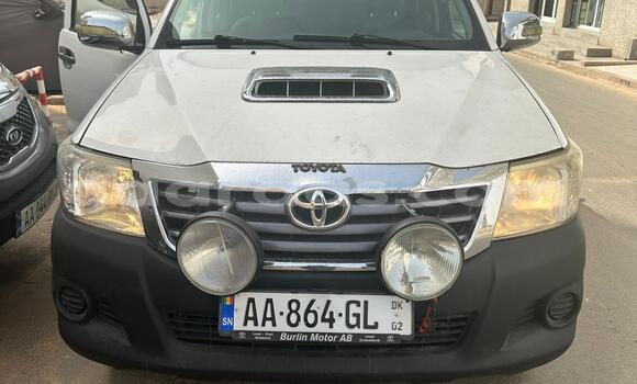 Dieundeu Occasion Toyota Hilux White Auto in Dakar in Dakar Dieundeu Occasion Toyota Hilux White Auto in Dakar in Dakar