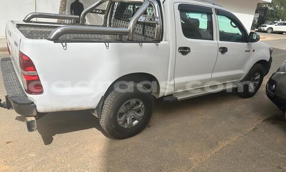 Dieundeu Occasion Toyota Hilux White Auto in Dakar in Dakar Dieundeu Occasion Toyota Hilux White Auto in Dakar in Dakar