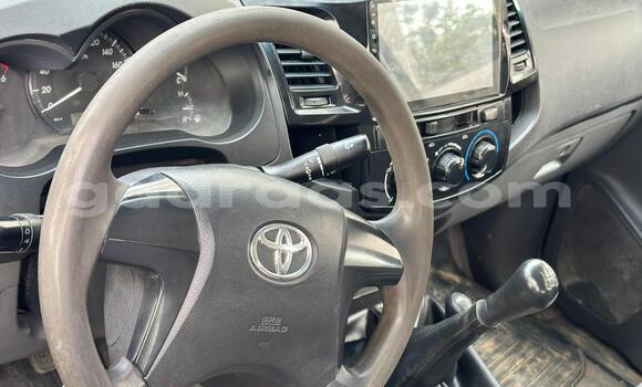 Dieundeu Occasion Toyota Hilux White Auto in Dakar in Dakar Dieundeu Occasion Toyota Hilux White Auto in Dakar in Dakar