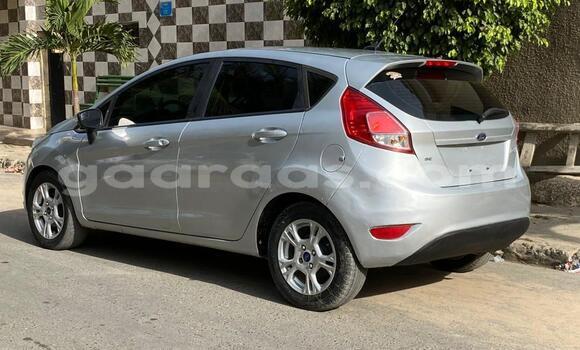 Dieundeu Occasion Ford Fiesta Beige Auto in Dakar in Dakar Dieundeu Occasion Ford Fiesta Beige Auto in Dakar in Dakar