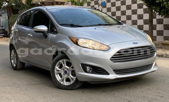 Dieundeu Occasion Ford Fiesta Beige Auto in Dakar in Dakar Dieundeu Occasion Ford Fiesta Beige Auto in Dakar in Dakar