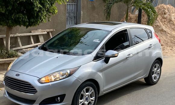 Dieundeu Occasion Ford Fiesta Beige Auto in Dakar in Dakar Dieundeu Occasion Ford Fiesta Beige Auto in Dakar in Dakar